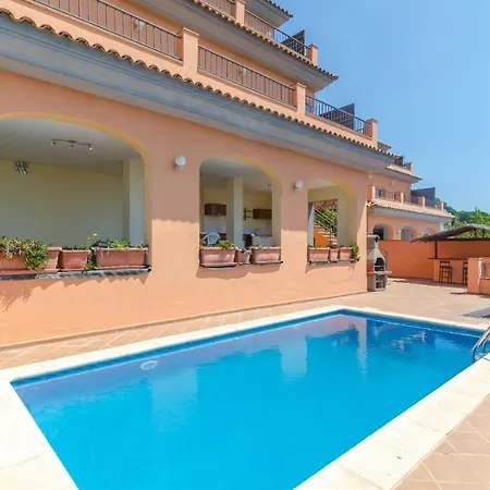 Club Villamar - Whitney Villa